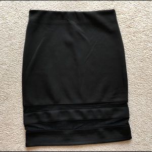 H&M Divided Black Mesh Net Stretch Pencil Skirt Size Small Fitted Elastic Waist